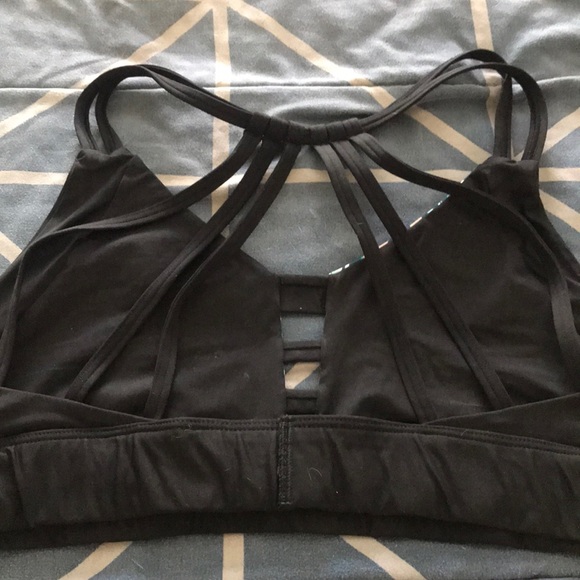 Pink ultimate sports bra - Picture 3 of 3